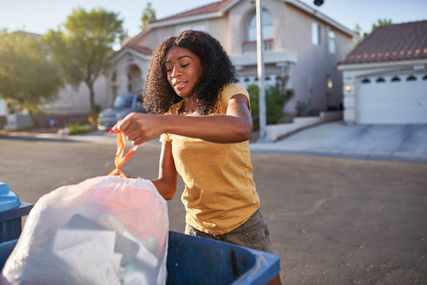 Best Office Junk Removal  in Waverly, IL
